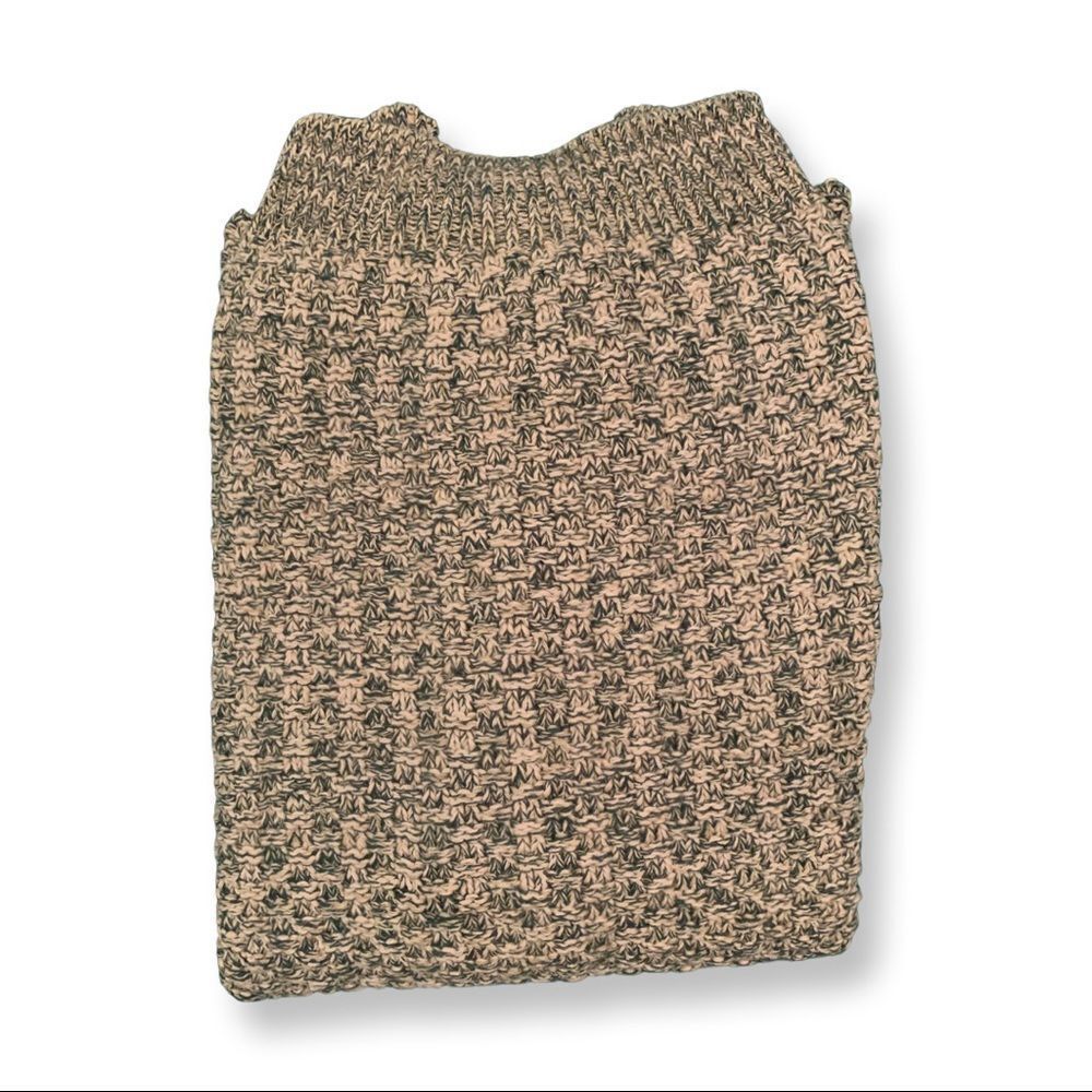 Unisex Green Comfort Knits Green Sweater  - Picture 7 of 10